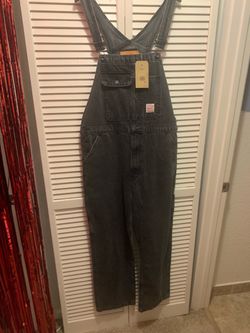 New Levi’s overalls  (L)