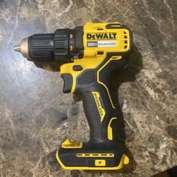 Dewalt 20 volt drill new/nuevo