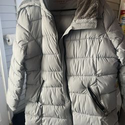 Woman’s Snow Jacket 