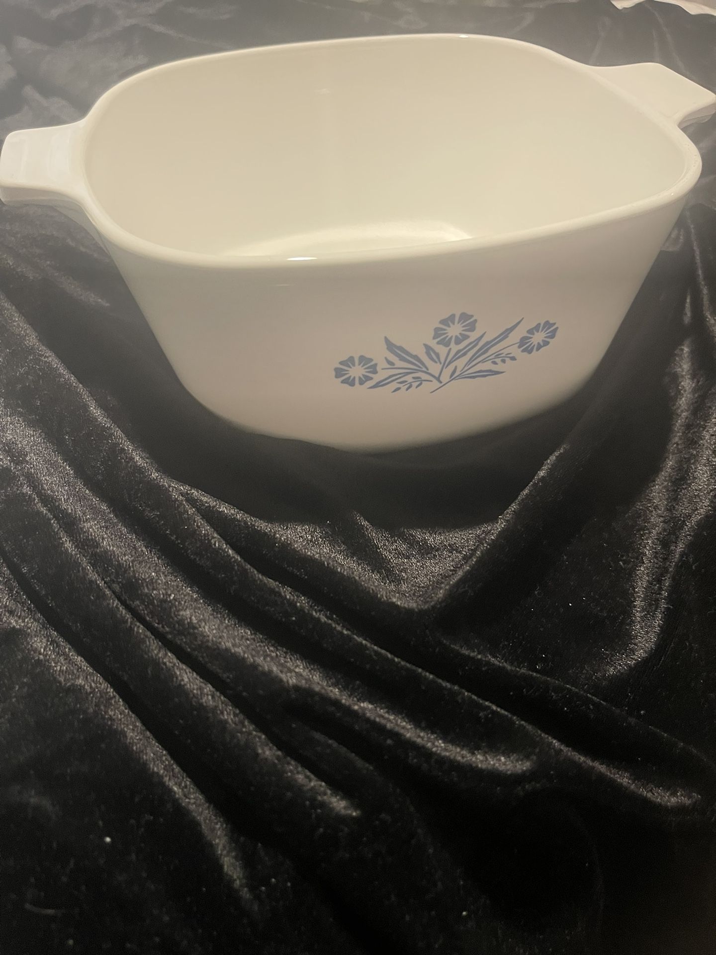 CorningWare White With Blue Cornflowers 1 3/4qt Casserole With No Lid
