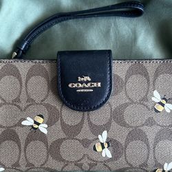 Coach Wristlet Wallet 