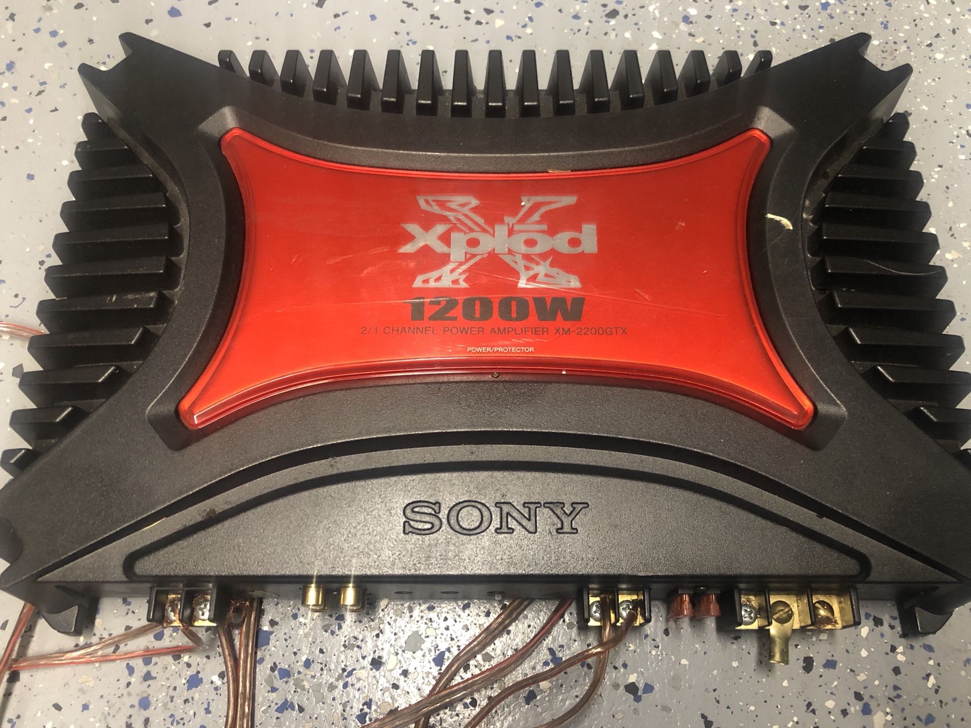 Sony xplod 2/1 channel power amplifier Xm-2200gtx