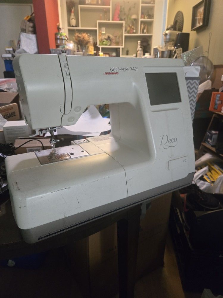 Bernina Bernette 340 Deco Sewing Machine