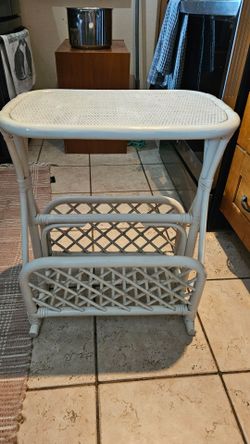 Vintage Bamboo/Wicker Rattan Side Table