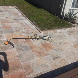 Ryobi Gas Trimmer With Removabke Attachment