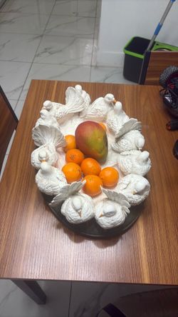 Ceramic coffee table piece