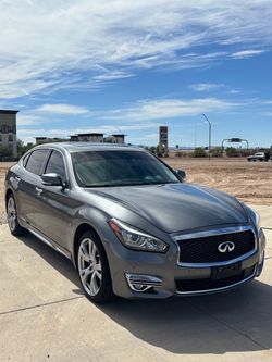 Infiniti q70L