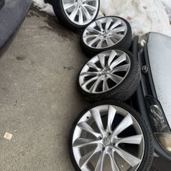 Se Venden Tesla 4x114 