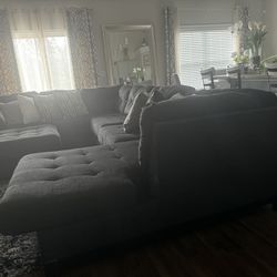 4 Piece Sectional (Ashley)