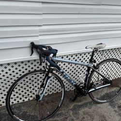 Bicycle Trek Madone Three series