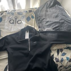 Brand New Alo Quarter Zip