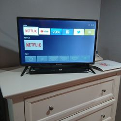 Sansui 24" Smart TV 