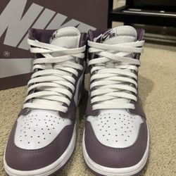 Jordan 1 Mauve