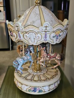 San Francisco Music Box merry go round