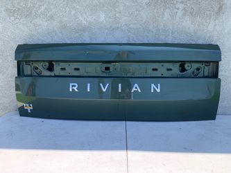 Rivian R1T Tail Gate