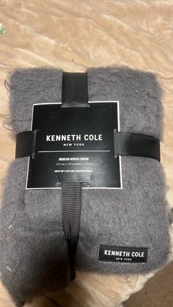 Kenneth Cole New York Modern Woven Throw