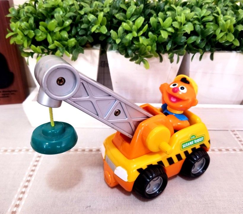Sesame Street Ernie Crane