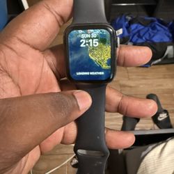 Series 4 Apple Watch - GPS + Cellular