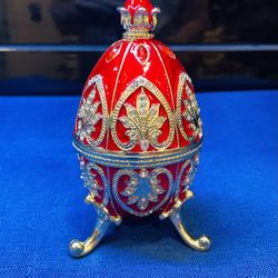 Beautiful Decorative Vintage Ornate Enameled Egg Trinket Box 