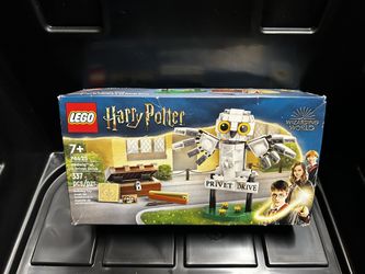 Brand New LEGO Harry Potter Hedwig at 4 Privet Drive