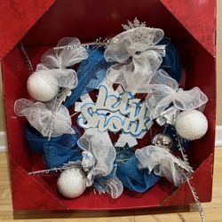 24 In Mesh Wreath “let It Snow”