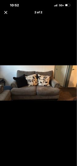 Selling couch