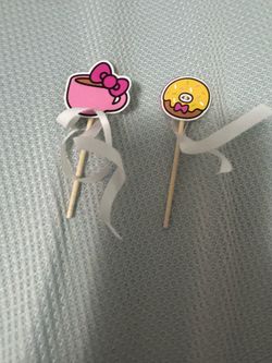 Hello Kitty sticks for birthday small