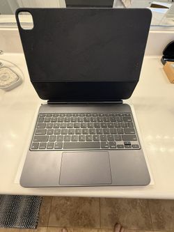 Apple iPad Magic Keyboard 13 Inch