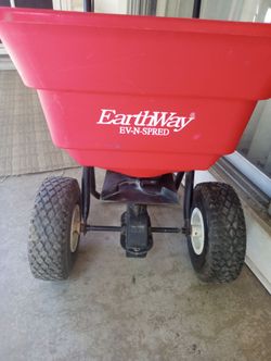 Earthway Spreader Grass Feeder/ Fertilizer