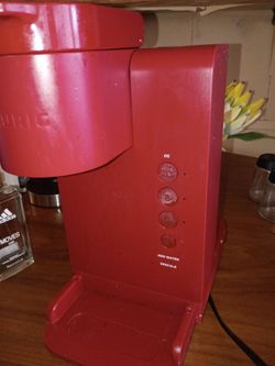 Keurig Single Serve Coffee Maker Red