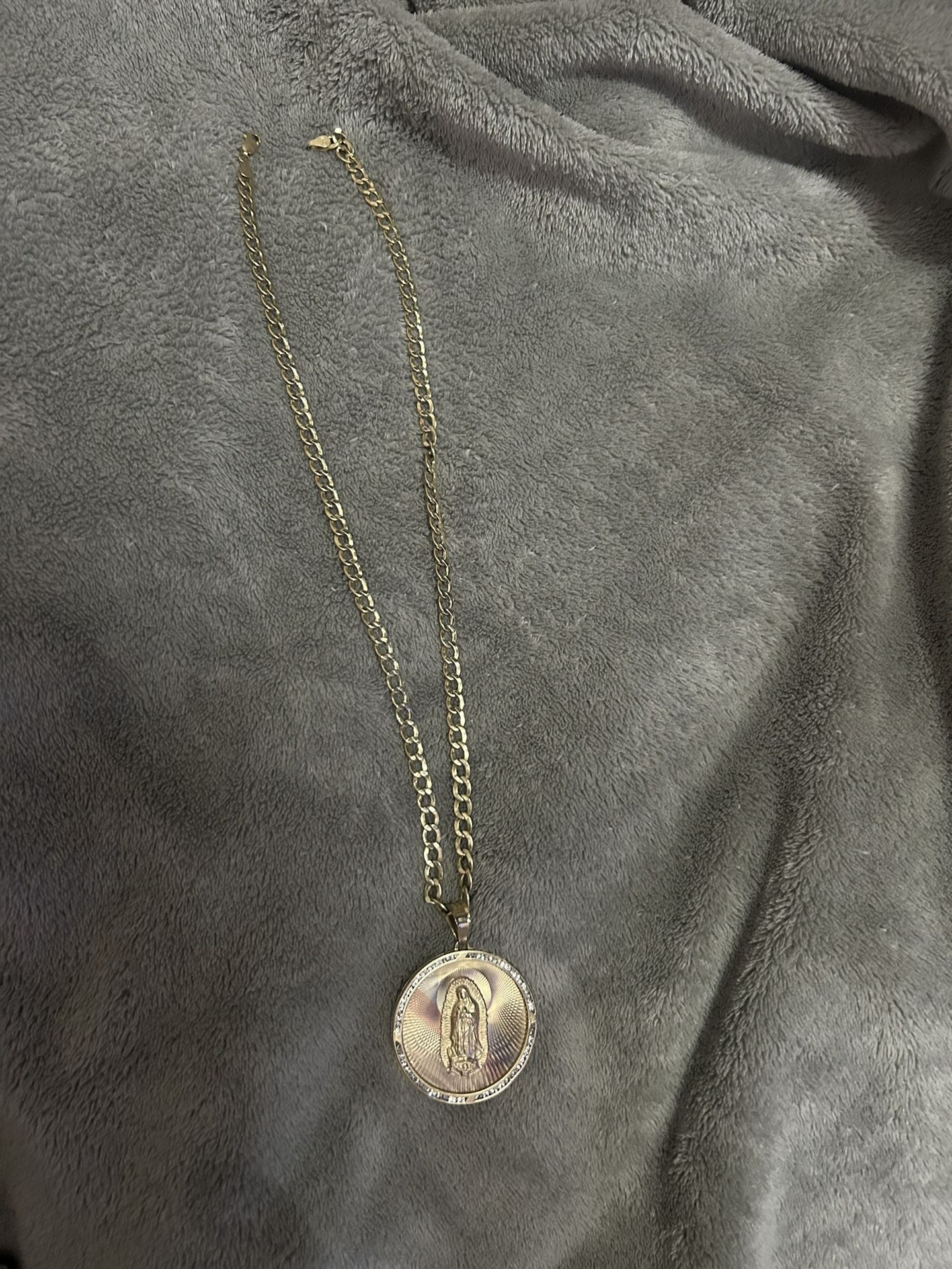 10k Gold Chain With 2 PENDANTS
