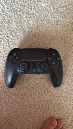 Black Ps5 controller