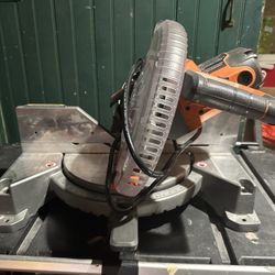 Rigid Table Saw 