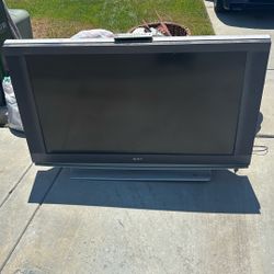 Huge Tv Sony 