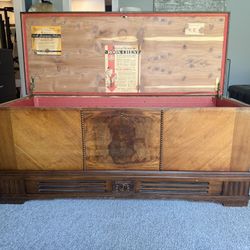 Roos Cedar chest 1(contact info removed)