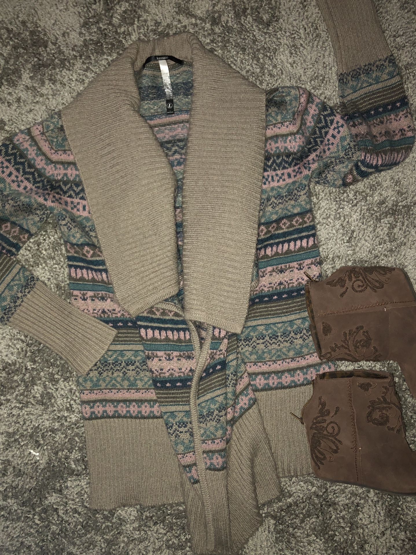 LARGE KENSIE CARDIGAN