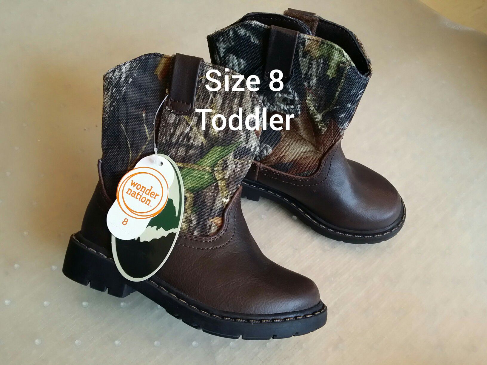 Brand new toddler boots size 8