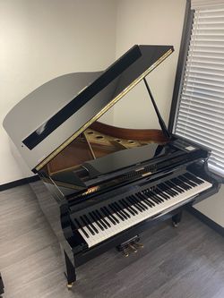 Like new 1990 Yamaha G5 Grand Piano