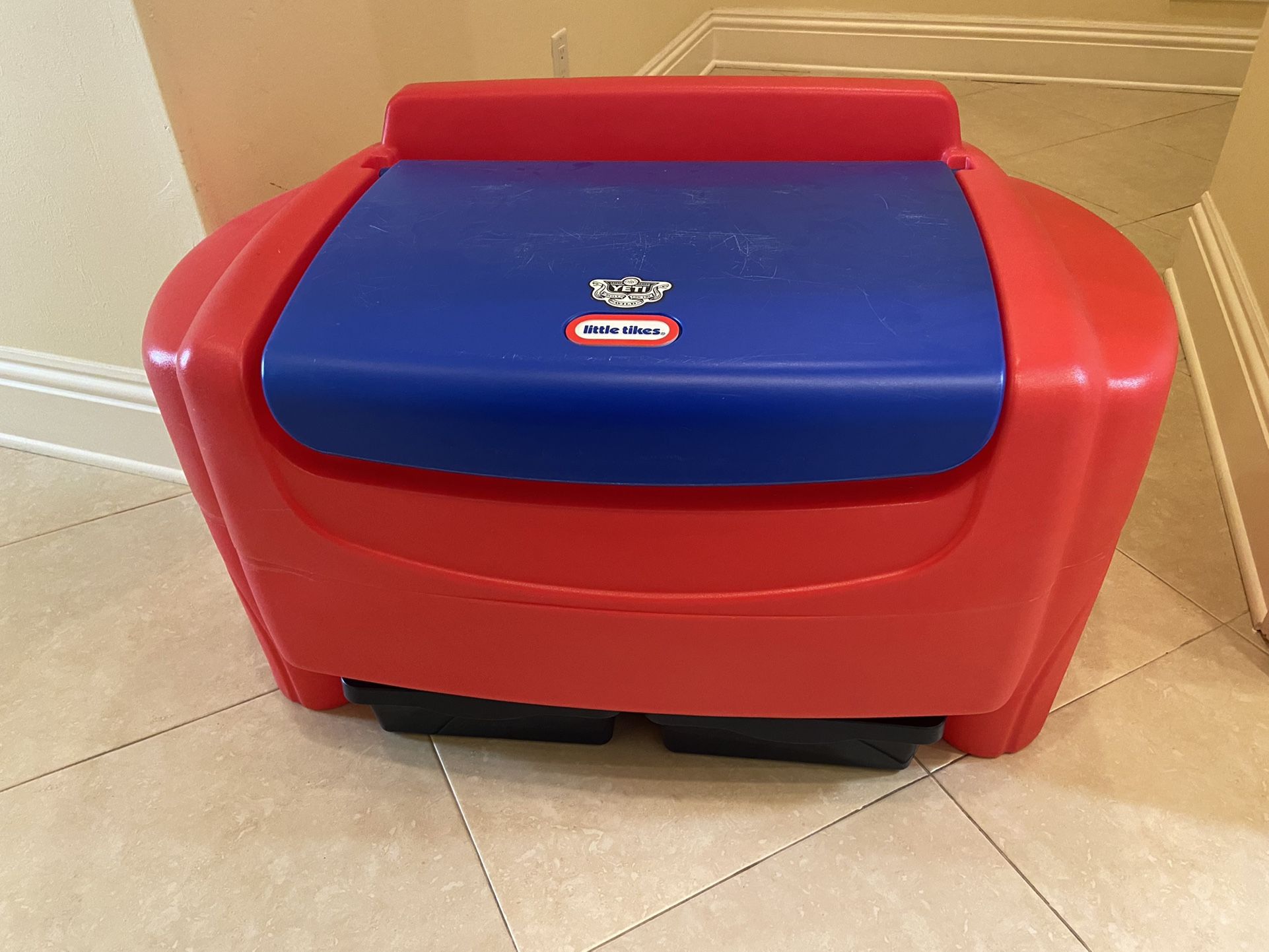 Little Tikes Sort N’ Store Toy Chest! Like New!