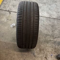 275 40 21 Pirelli 