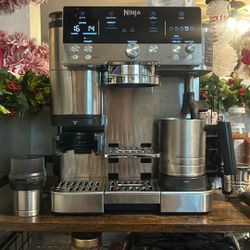 Ninja Luxe Espresso Machine 