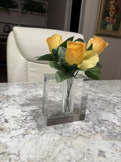 age Tizo asymmetrical lead crystal bud vase