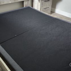 Adjustable Base + Mattress (Queen Size)