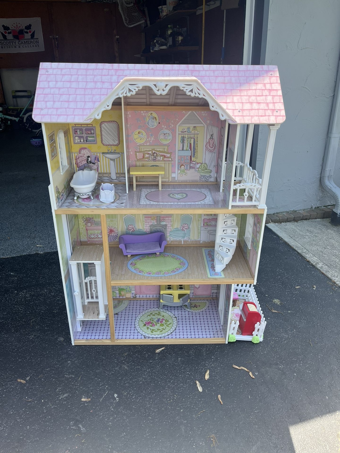Doll house
