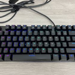 Full Size Redragon Gaming keyboard 