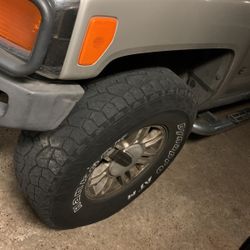 Selling tickets to alt - J Portugal