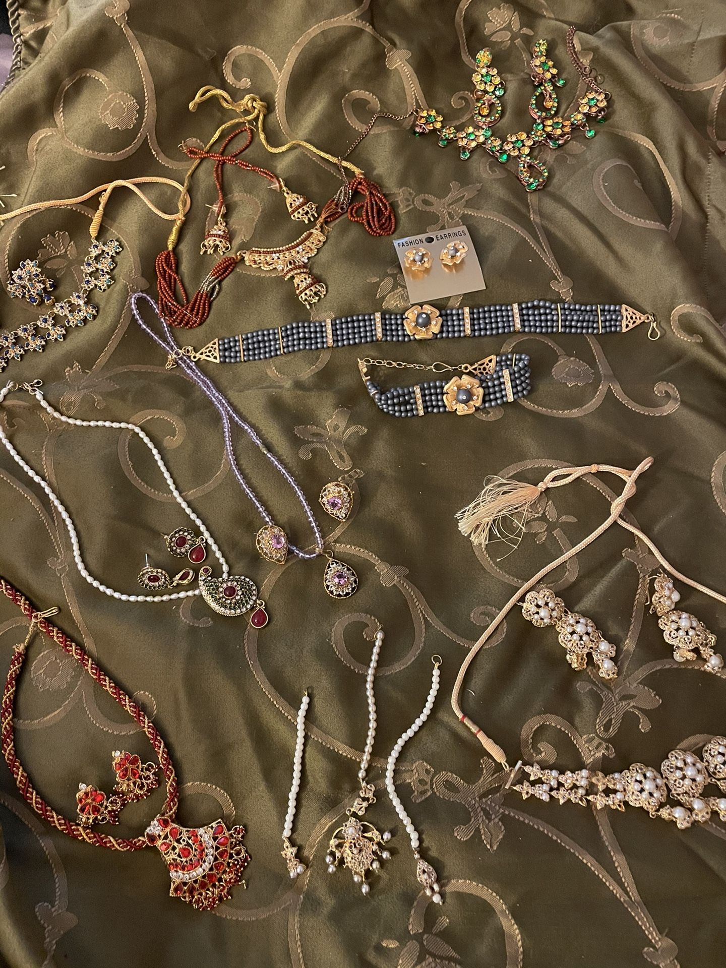 **GORGEOUS INDIAN JEWELRY**