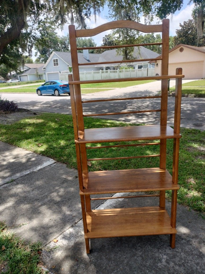 🌿 Vintage Oakwood Baker’s Rack – Timeless Charm & Storage! 🌿 Versatile