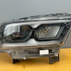 Dodge Durango Headlight