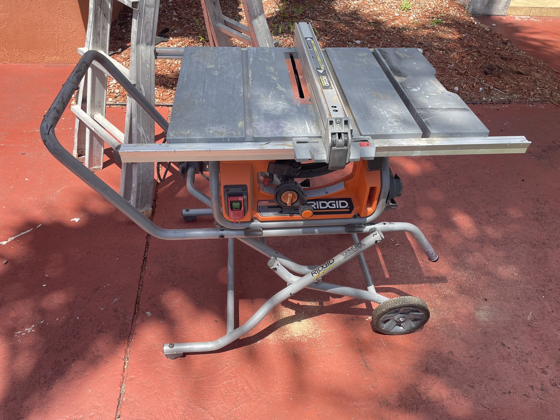 Rigid 10 “ Portable Table saw